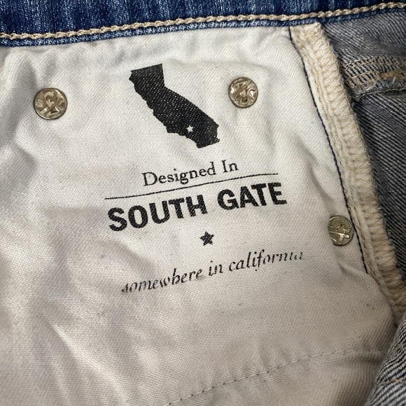 AG ADRIANO GOLDSCHMIED Hailey Roll Up Ex Boyfriend Denim Short Size 26 - Picture 10 of 11